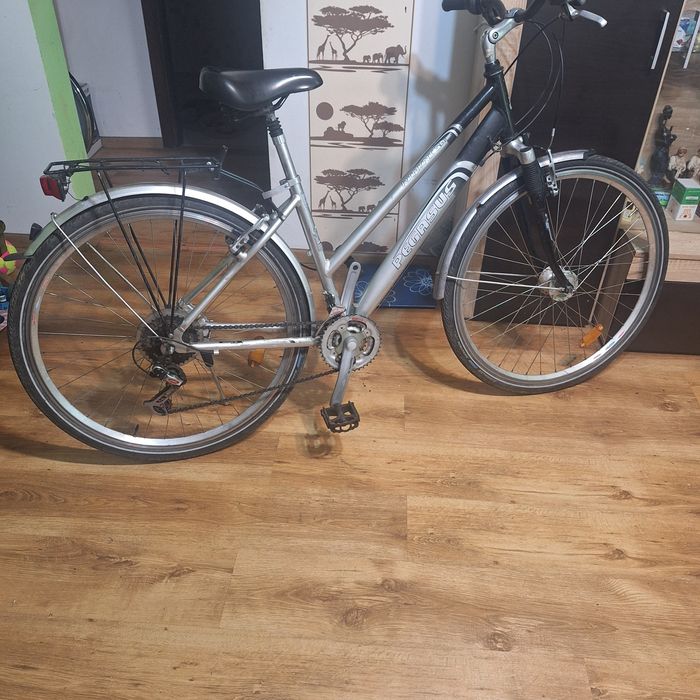 Bicicleta Pegasus dama pe 28" ca nouă