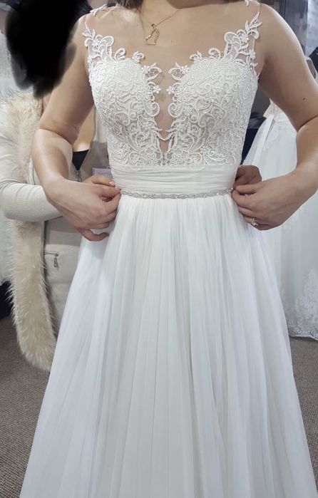 Vand rochie mireasa