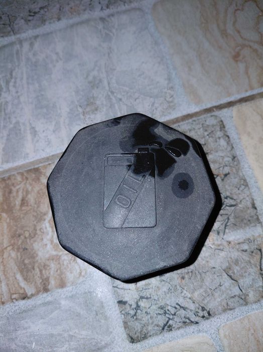 Capacul culbutorilor dacia papuc 1.6 benzina