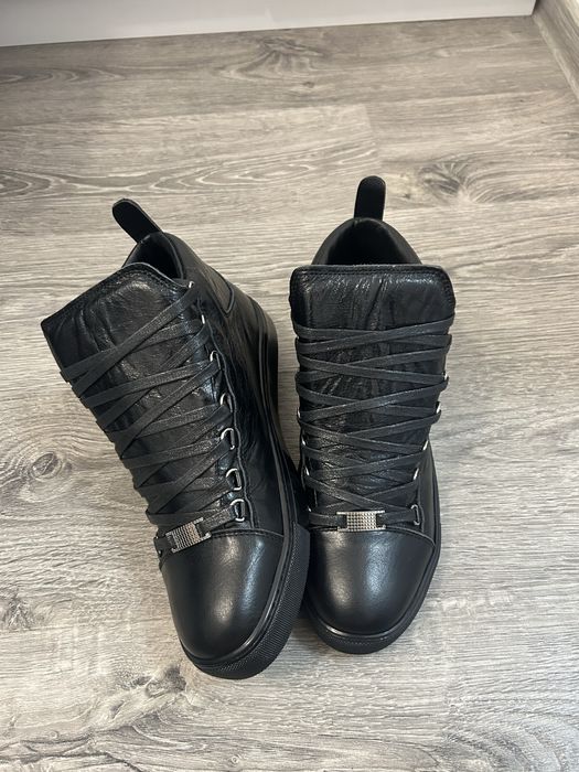 Adidasi Balenciaga arena