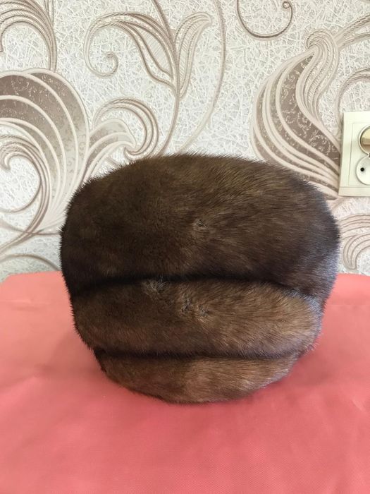 Продам шапку женскую