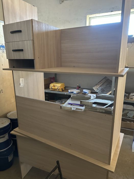 Стол компьютерный