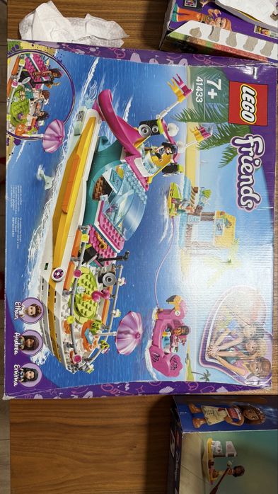 Наборы Lego, открытые, но комлект.