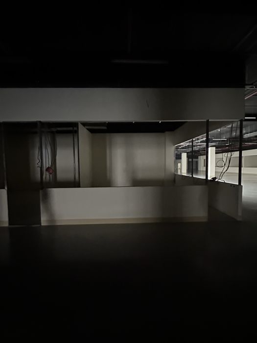 Ibn sino 2 Stroy mart Food kourt 2 dokon сотилади