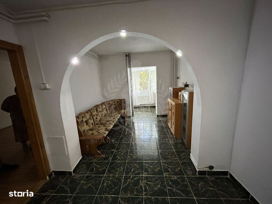 Apartament 2 Camere //Zona Paltinis//Intrarea Regimentului — fotografia 1