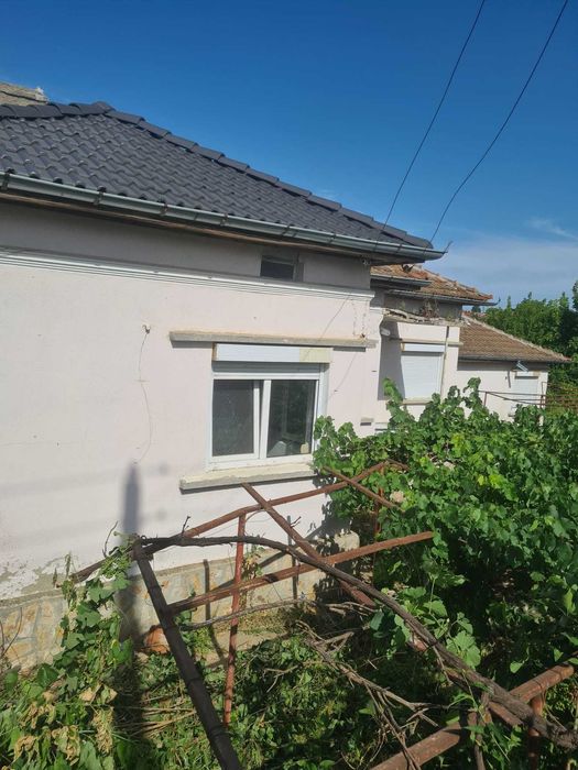 Продава се Къща в с. Карапелит, Област Добрич - 140 кв.м за 222 €/кв.м - Снимка #3