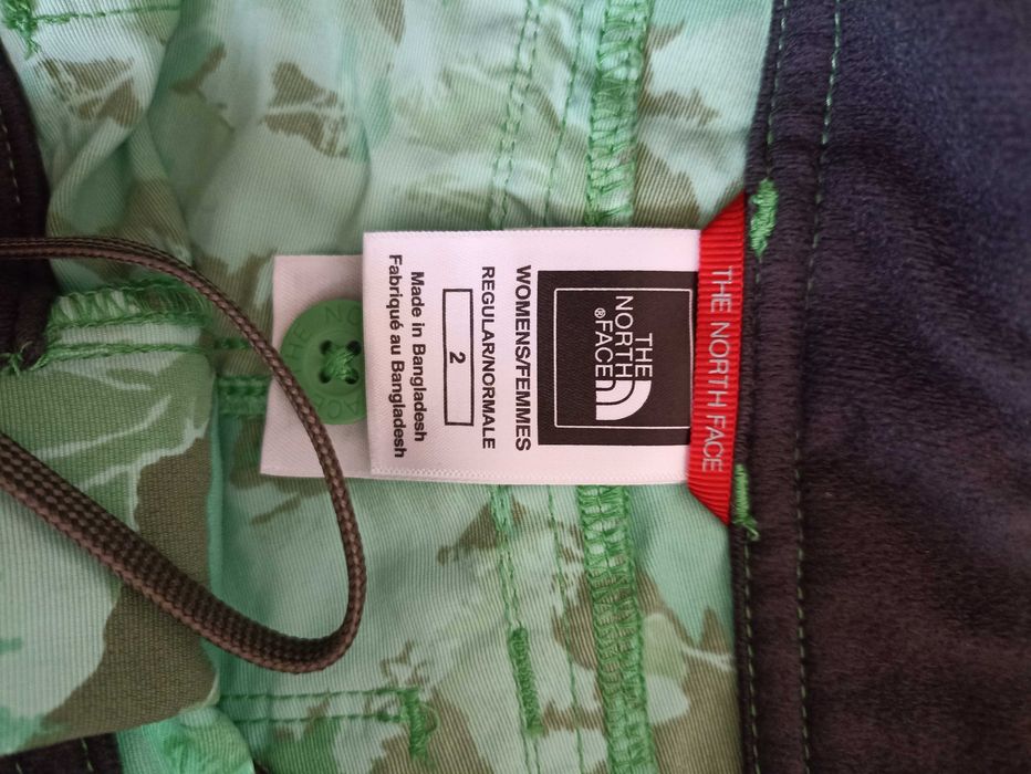 Нови дамски къси панталони North Face