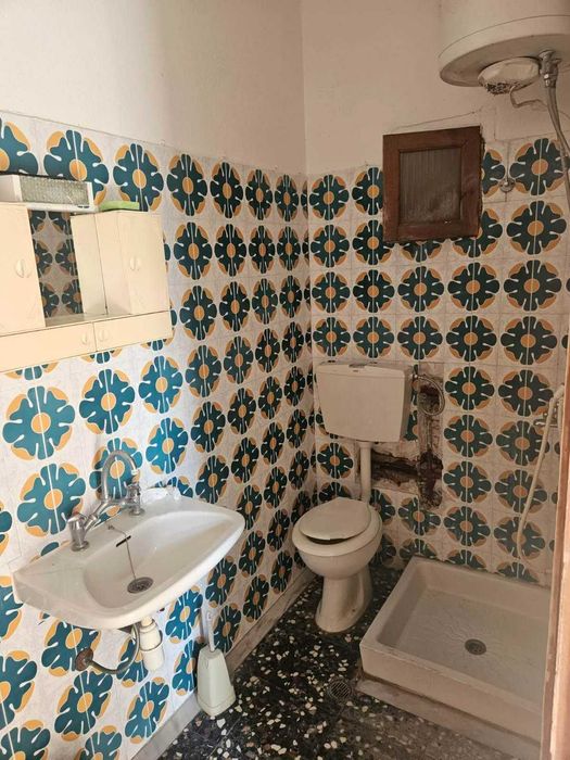 Двуетажна къща с гледка в Аспровалта!