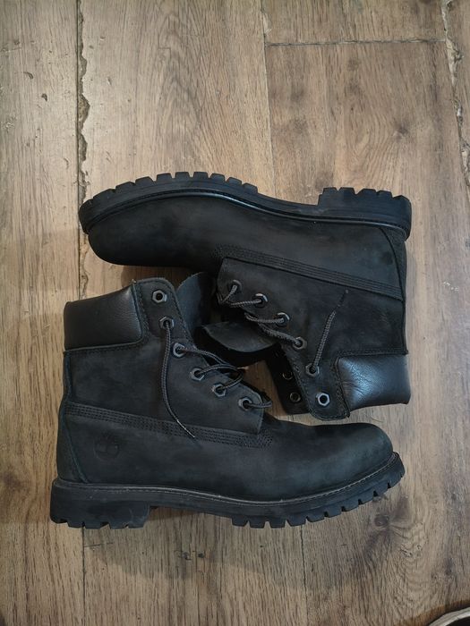 Black timberland's