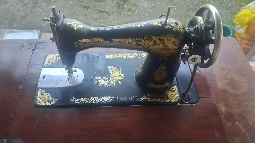 Masini de cusut de Epoca Zinger si Union -urgent plec din tara