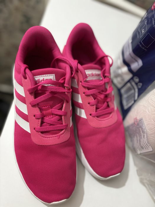 Дамски маратонки адидас 37.5