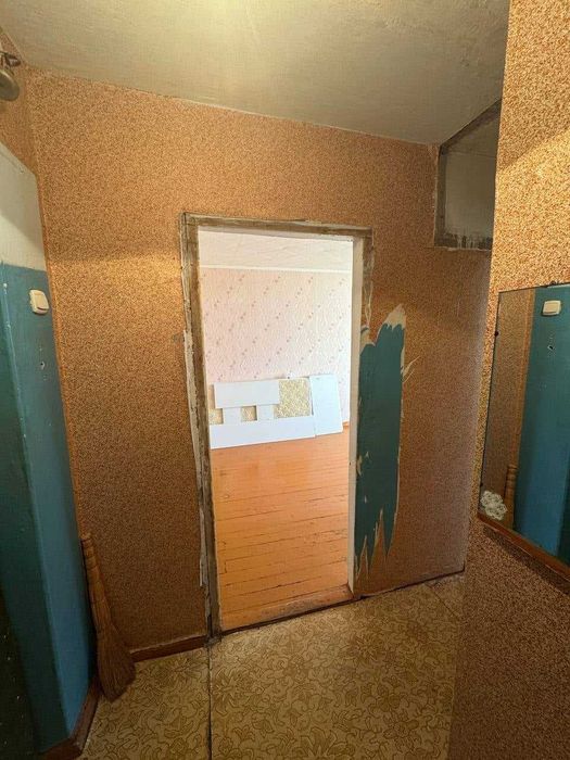 Продается 1комн. в малосемейном доме раон КЖБИ