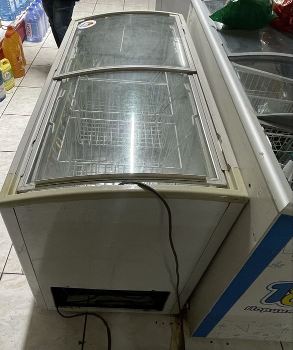 Морозильники (2 штуки)