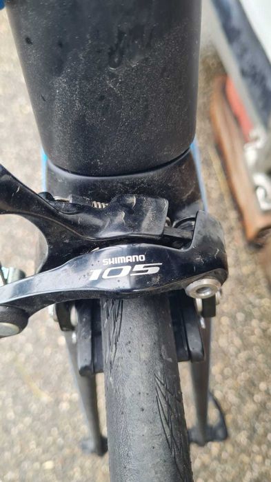 B’TWIN ULTRA CF – Carbon | Shimano 105 | 7.5 kg | Mavic Aksium