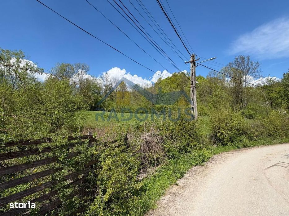 Teren Intravilan  – Provița de Jos | 1.939 mp | Curent electric