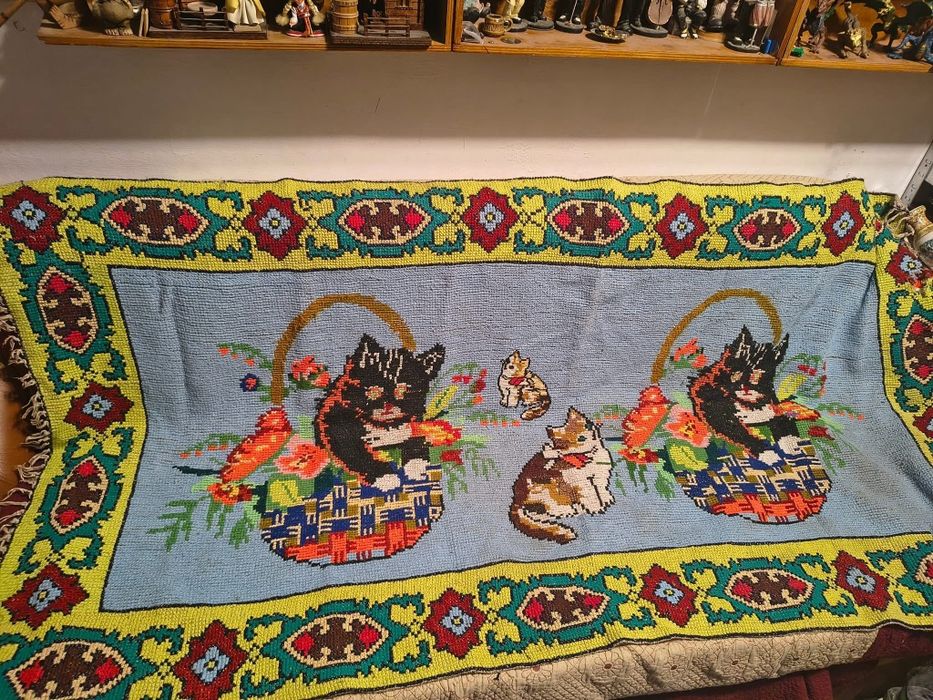 Carpete cusute la mâna