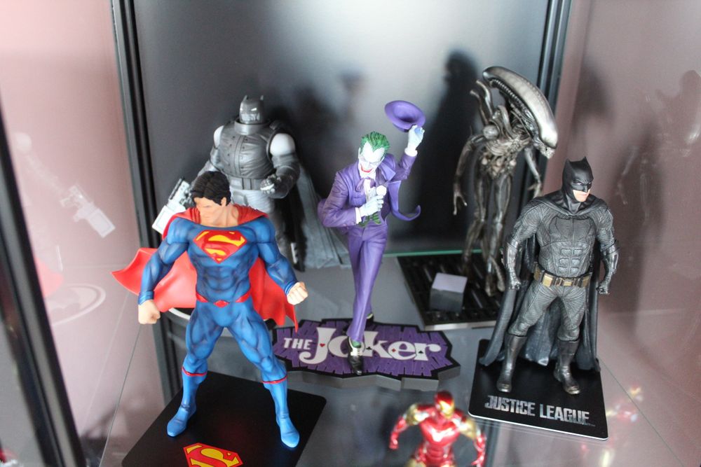 Kotobukiya Iron Studios DC Direct Колекция Статуетки