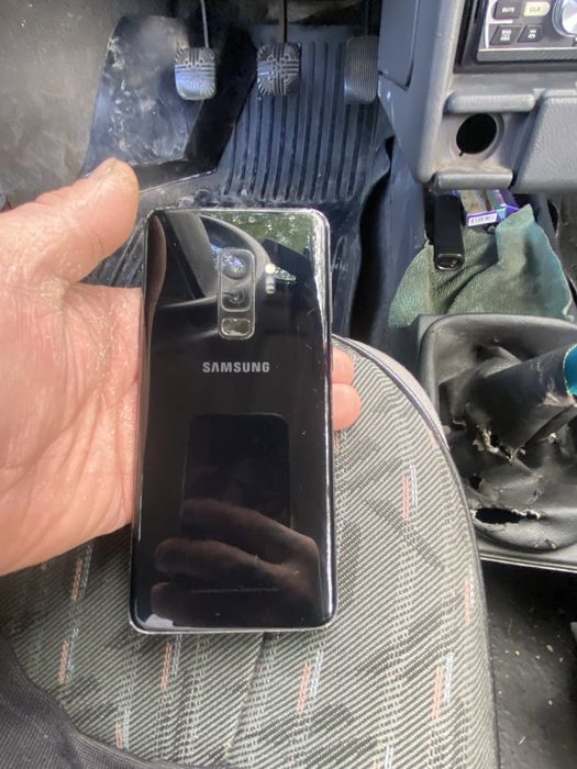Продам Самсунг S9+