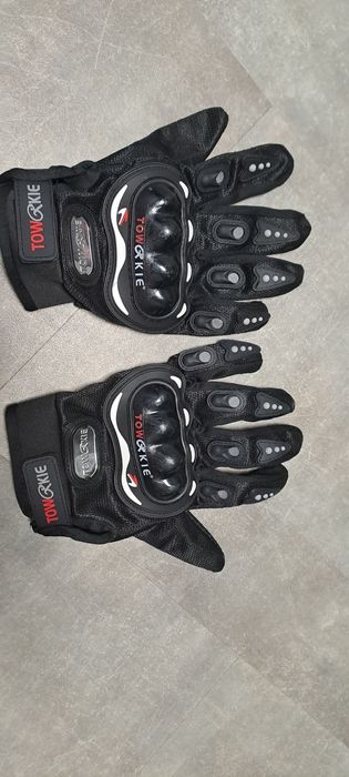 Перчатки с защитой для рук