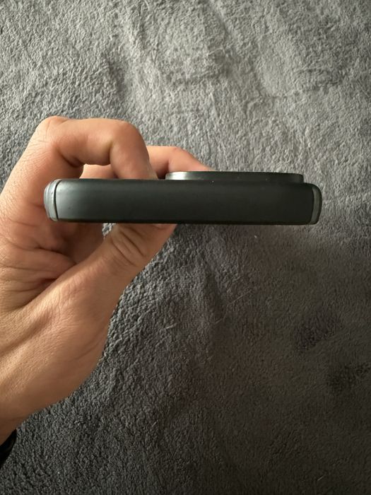 Кейс iphone 16 pro max Speck