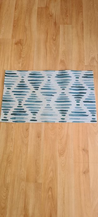 Стелка/за баня/ и изтривалка в бордо