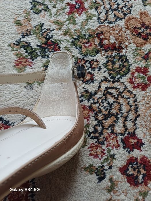 Sandale dama marca ECCO