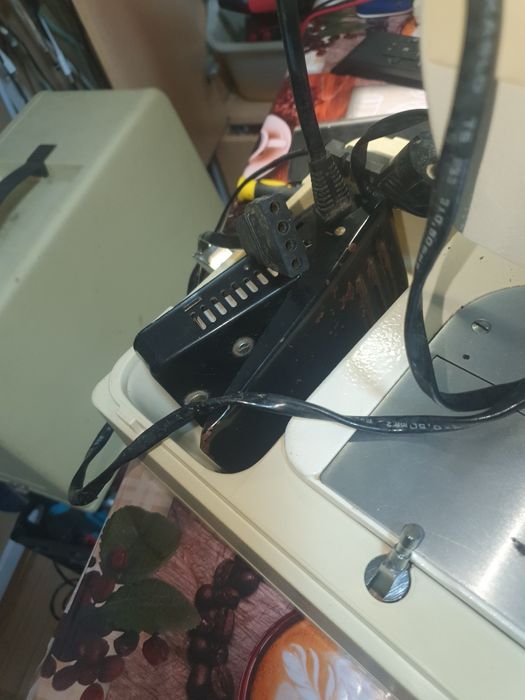 Mașină de cusut Ozgun