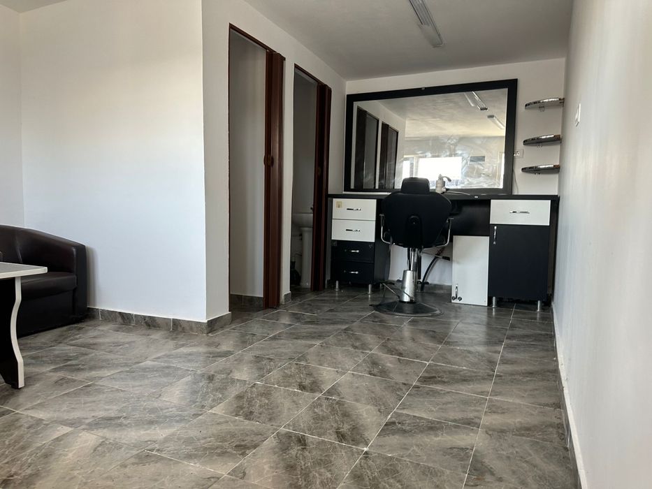 frizerie de inchiriat 700 ron pe luna in Tamboesti