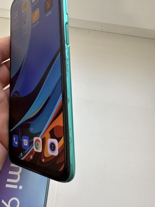 Продам телефон Redmi 9T 4/128