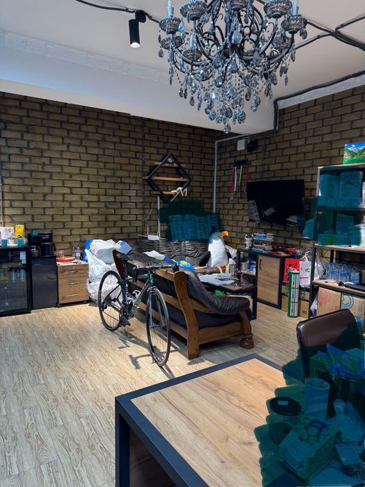 Продам нежилое помещение 117 кв м яшнабадский район ( полуцоколь )