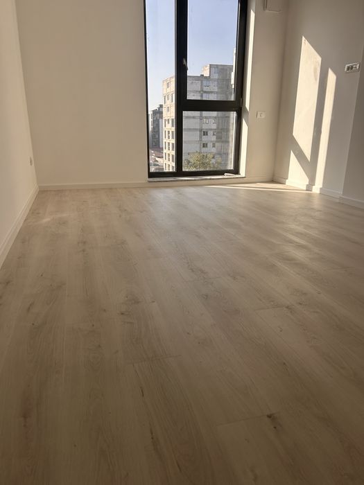 Montaj Parchet Constanța | Laminat, Stratificat, SPC/LVT | Plinte