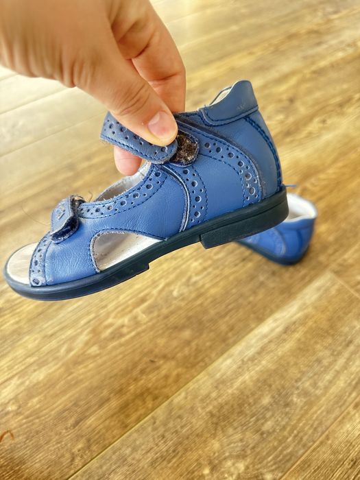 Поодам ортапедические сандали