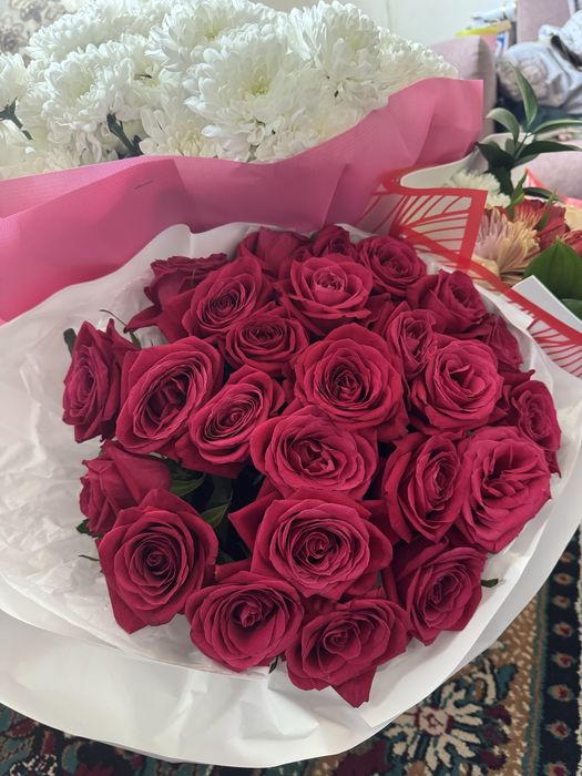 Букет цветов продается