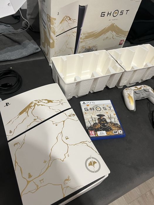 Play Station 5 - PS5 - Ghost of Yotei Limited edition