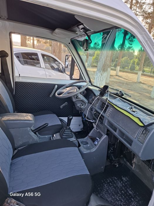 Damas srochna sotiladi