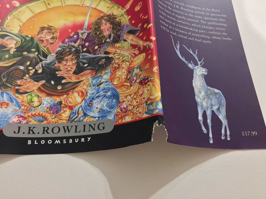 Harry Potter and the Deathly Hallows - J. K. Rowling