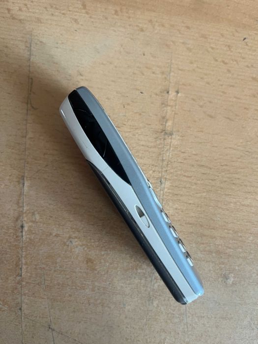 Телефон Nokia 6100