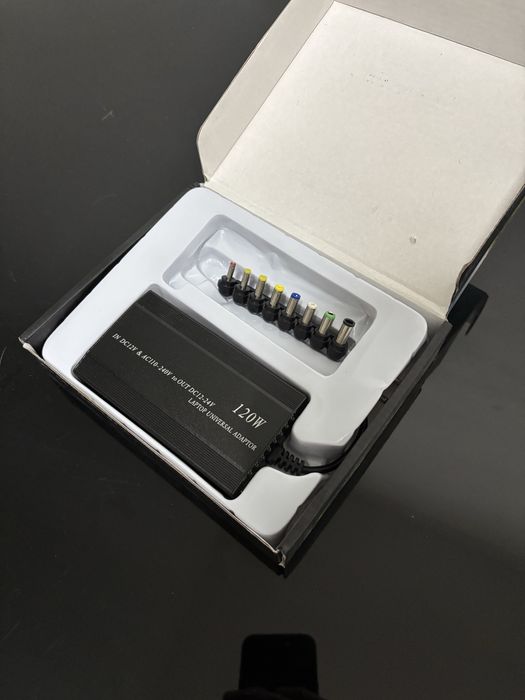 Универсальное зарядное устройство для ноутбука