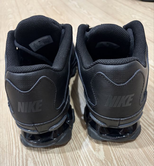 Маратонки Nike Reax 8