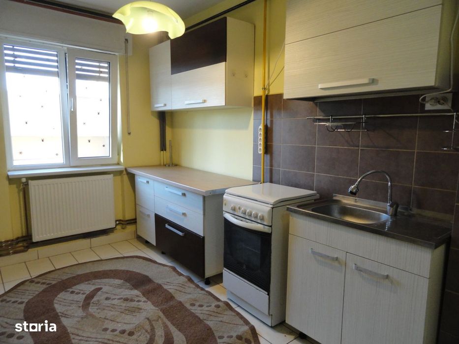 Apartament 2 camere, etaj 2, zona Romanilor, aproape de Lic. Pedagogic