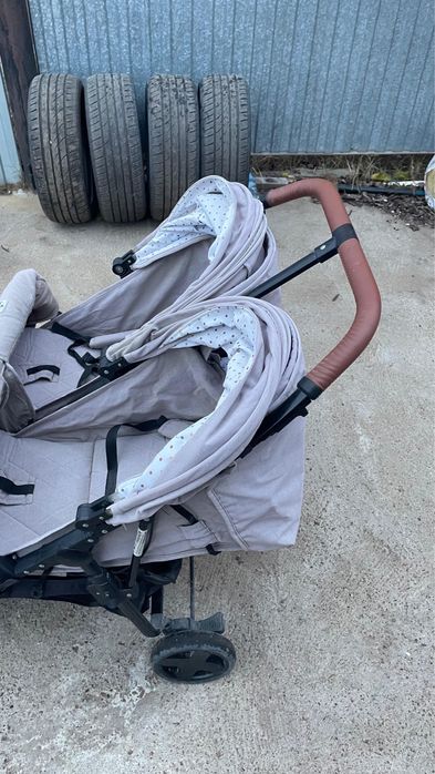 Продам коляску для двойни