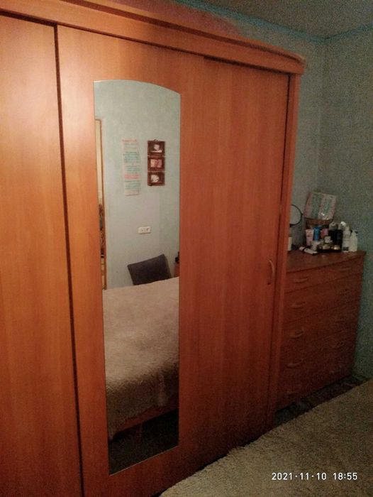 Продам спальный гарнитур