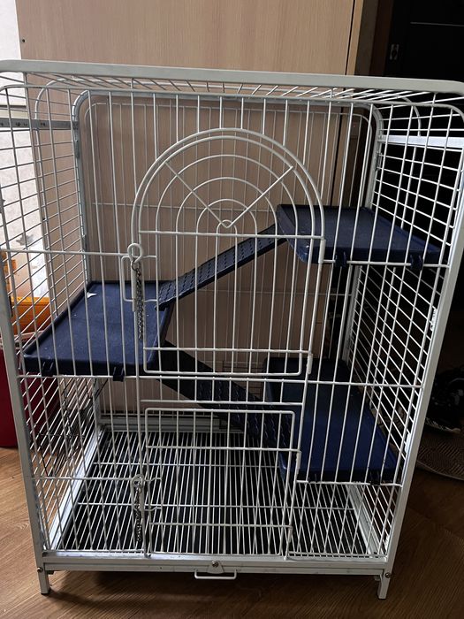 Продам клетку большую