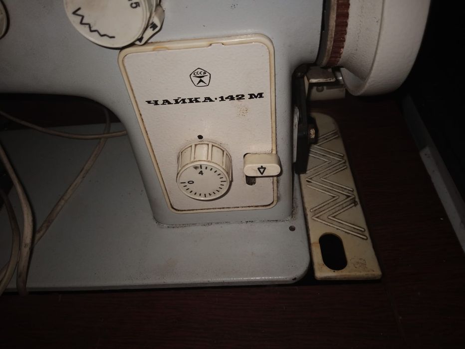 Продам советские швейные машинки