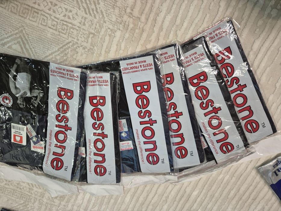 Майки размер 85-90 см.