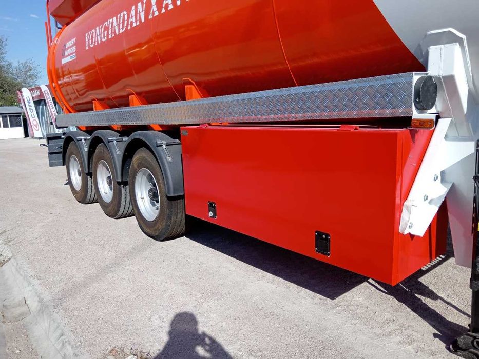 Полуприцеп бензовоз Krantas - 40 куб.м