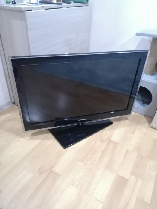 Телевизор SAMSUNG