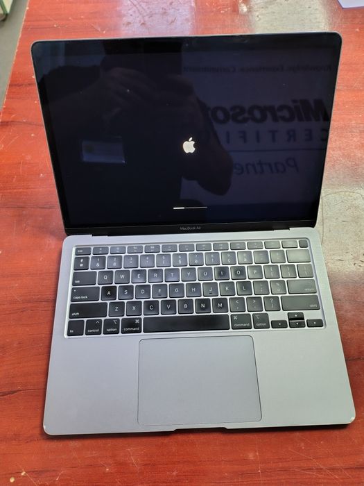 MacBook Air 2020 a2179

Achiziționat 28 mai 2020