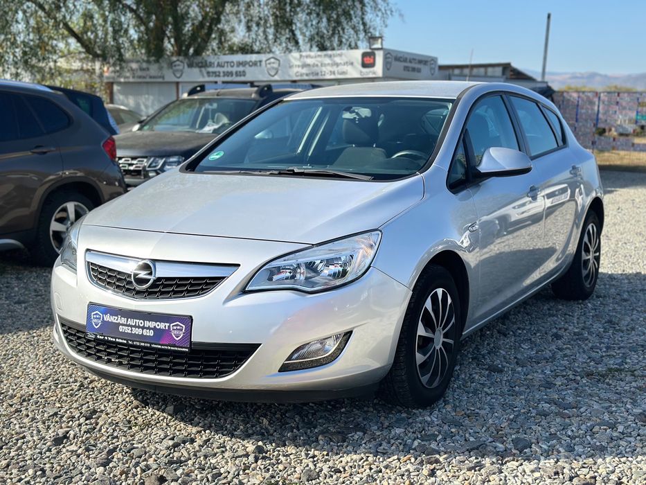 Opel astra J 1.6i Garantie Rate