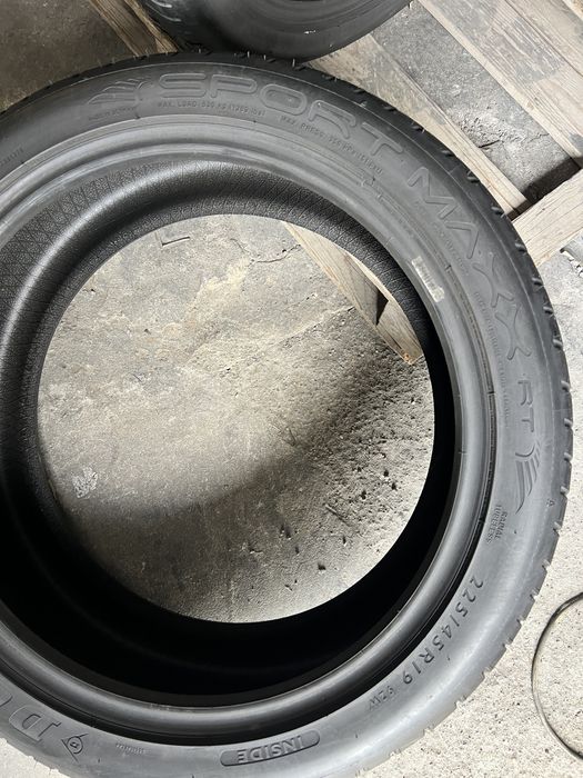 2 anvelope vara  225/45/19 , Dunlop , 6.4 mm !